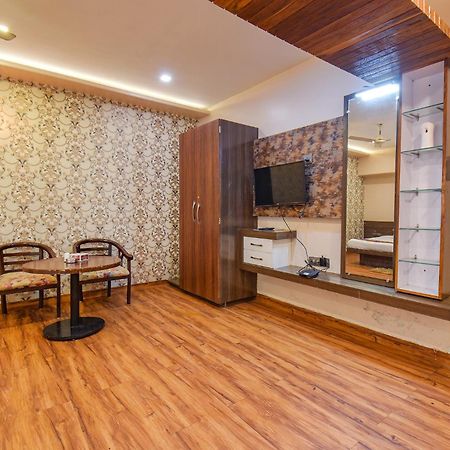 Fabexpress Glory - Nr Skywalk Bridge Hotel Pimpri-Chinchwad Exterior photo